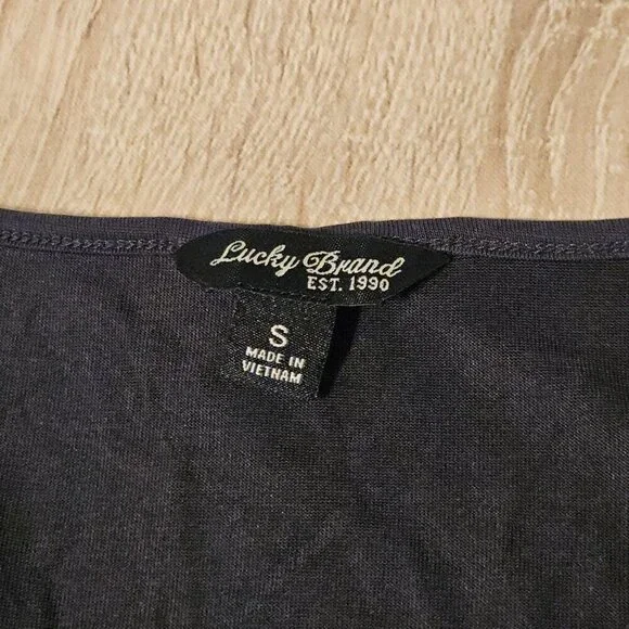 Lucky Brand Womens Size S Dark Blue Short Sleeve Vneck Top Shirt Blouse Buttons - Picture 4 of 6